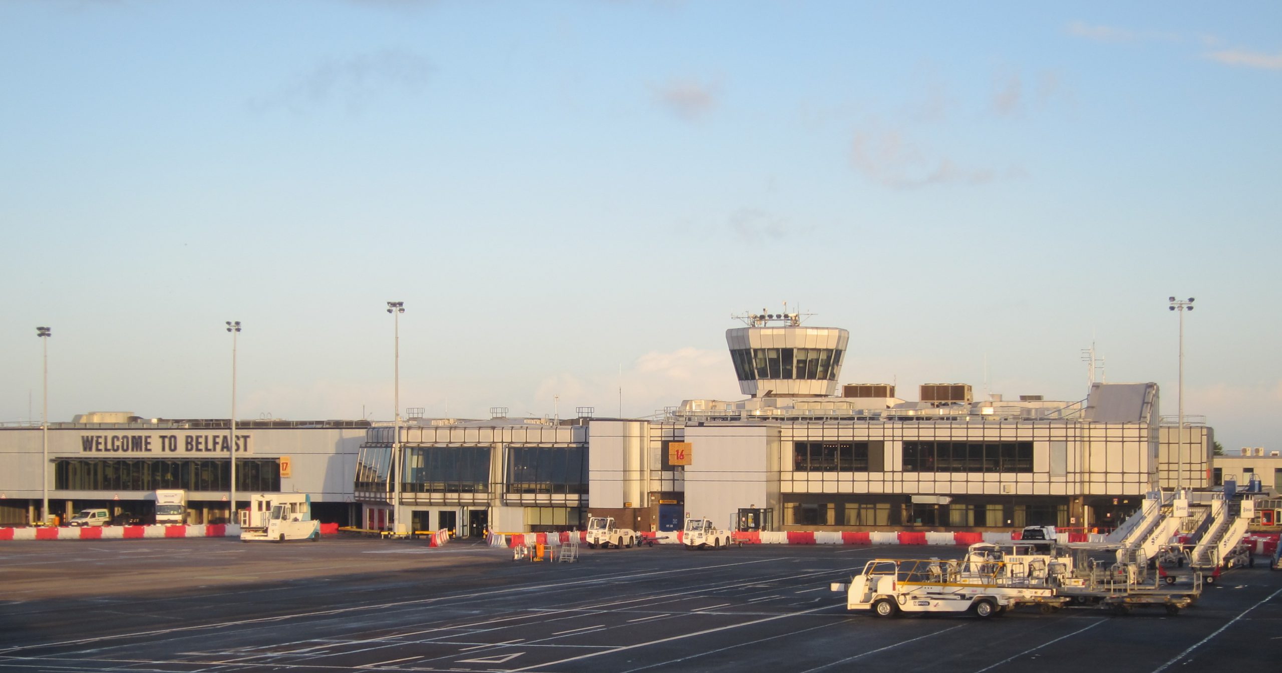 Le Belfast International Airport • Guide