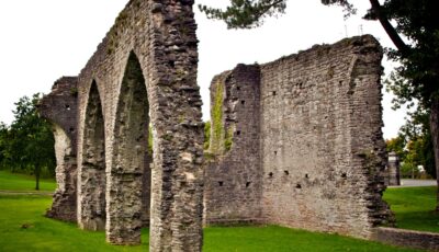 L'Armagh Friary - Tony Bowden - cc