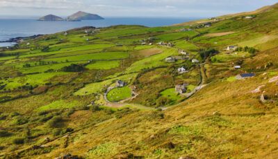 Deenish Island on the left - Tony Webster - cc