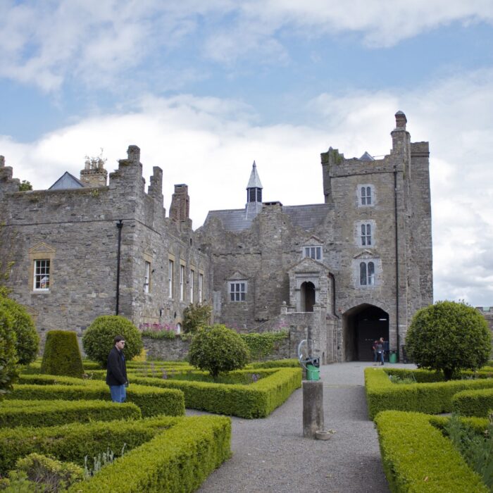 Le Drimnagh Castle
