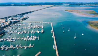 Vue aérienne du port de Malahide - © Lucian