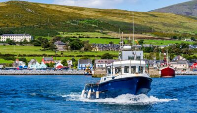 Dingle et un bateau de pêche - © Dawid