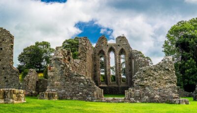La Inch Abbey - © Lyd Photography
