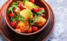 Un pan fried brie - © Nikolaydonetsk