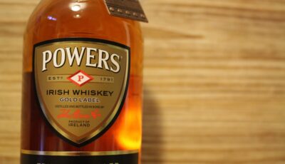 Du whiskey Powers - Guide Irlande.com
