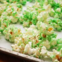 Du pop corn de la Saint Patrick