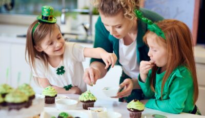 Les cupcakes de la Saint Patrick peuvent être faits en famille - gpointstudio