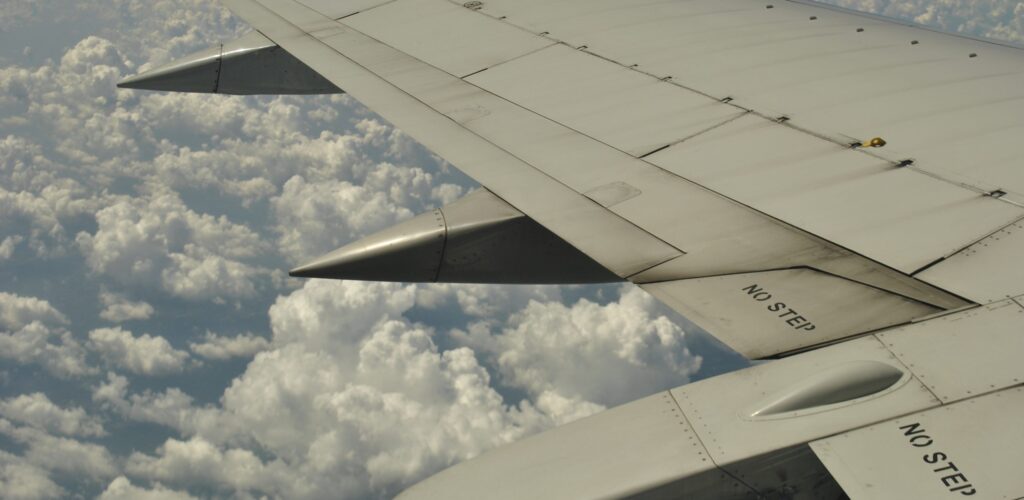 Une aile d'avion - joeybaby - cc