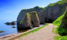 Les Cushendun caves - © Jenifoto