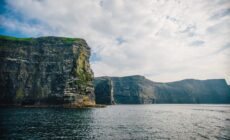 Les Falaises de Moher vue d’en bas – Simon Crowe