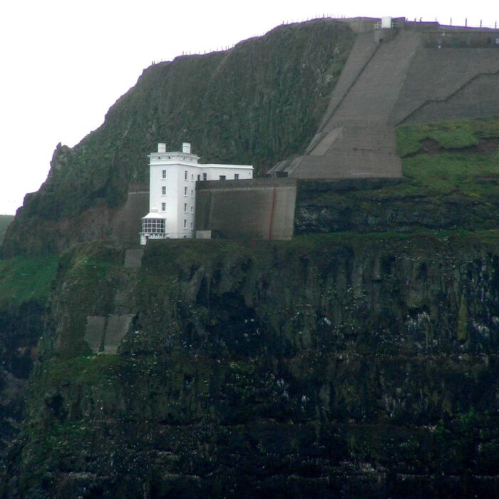 Le Rathlin West Light - Allan LEONARD - cc