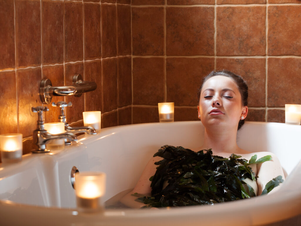 Un Bain d'algues - Peter McCabe