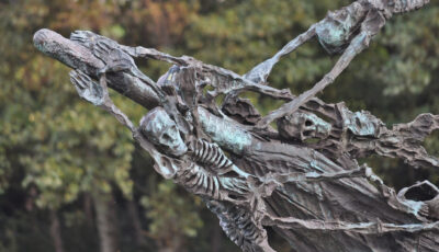 The National Famine Monument - young shanahan - cc