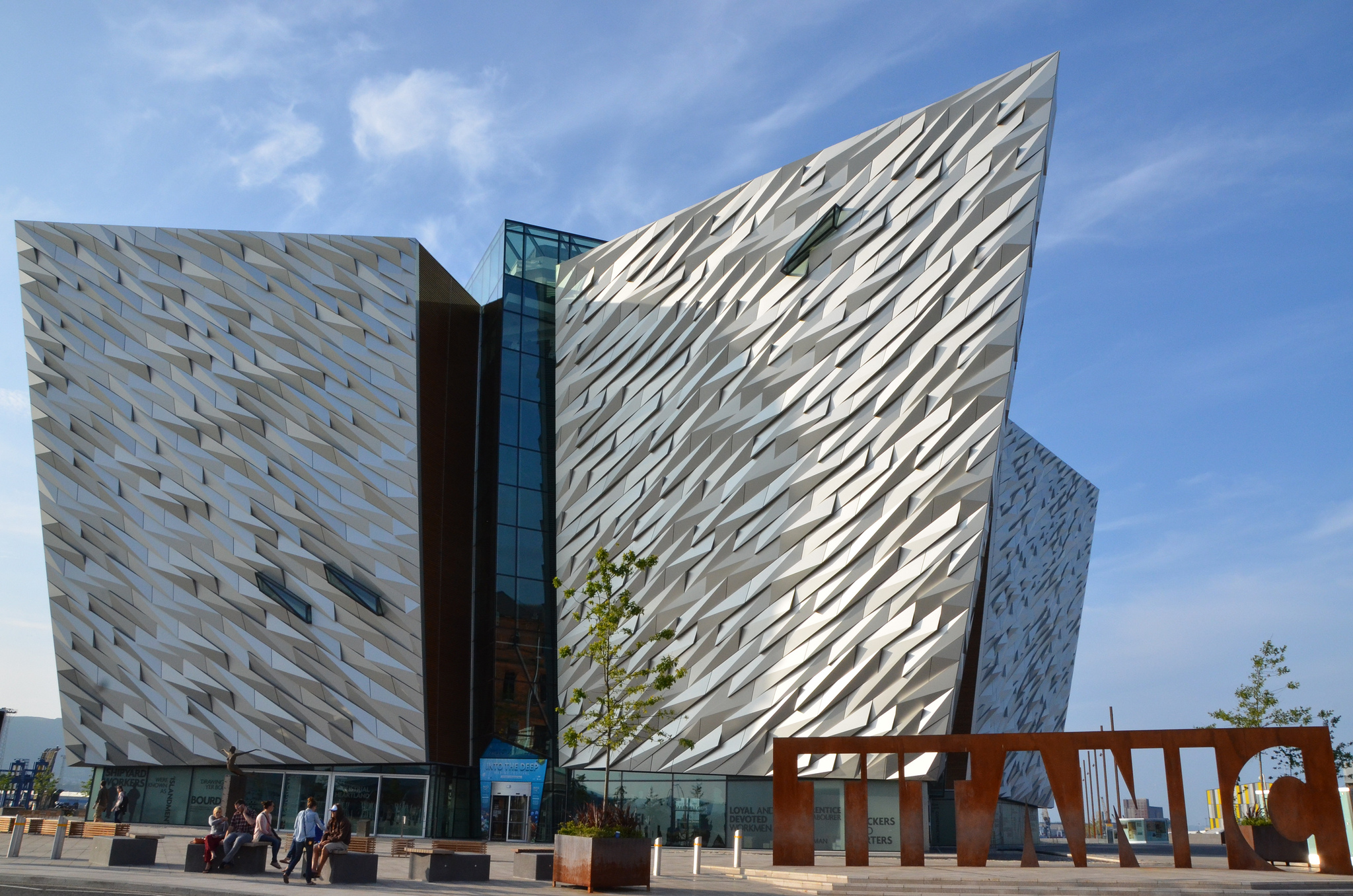 Le Titanic Belfast Experience - Miss Copenhagen - cc