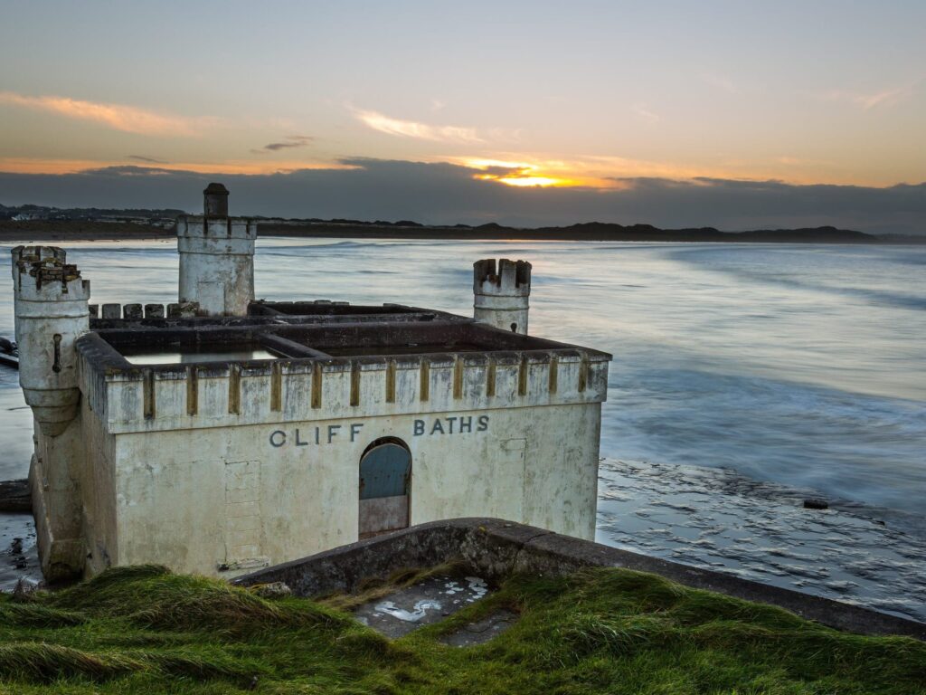 Enniscrone Cliffs Bath - melfoody - cc