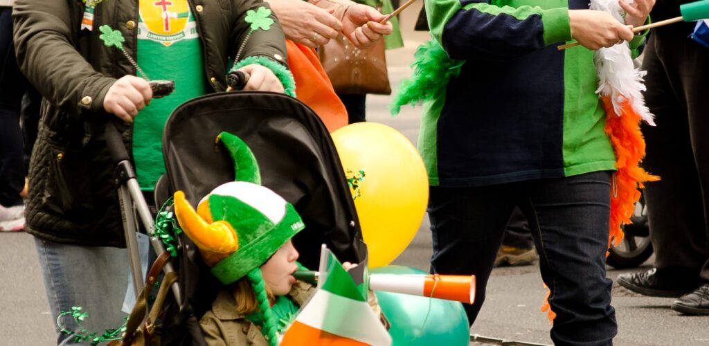 Du public à la Parade de la Saint Patrick - Garry Knight - cc