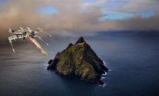 Un X Wing en approche sur Skellig Michael en Irlande