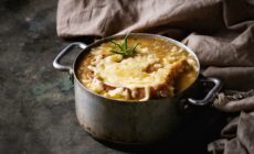 Une irish onion soup - © NatashaBreen