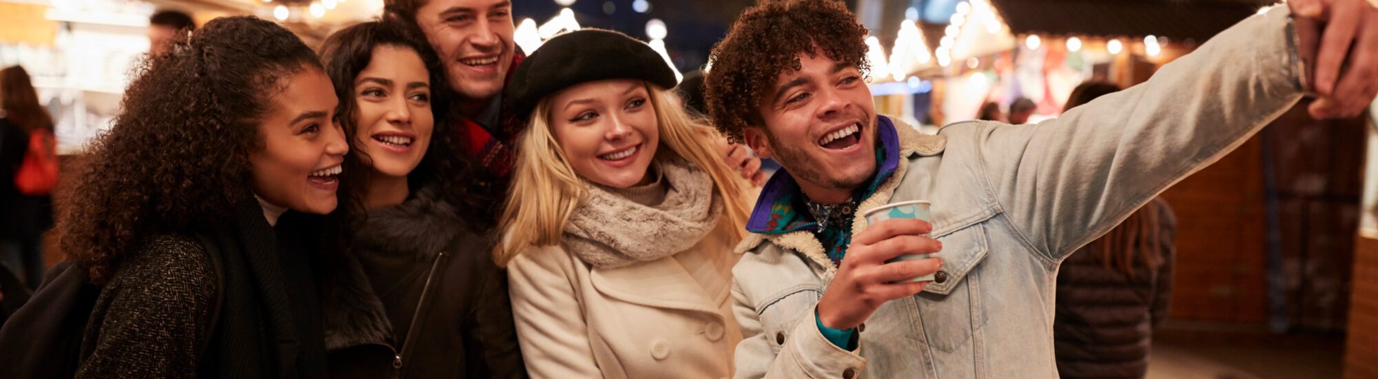 Des étudiants à Noël – monkeybusiness