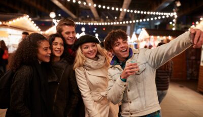 Des étudiants à Noël – monkeybusiness