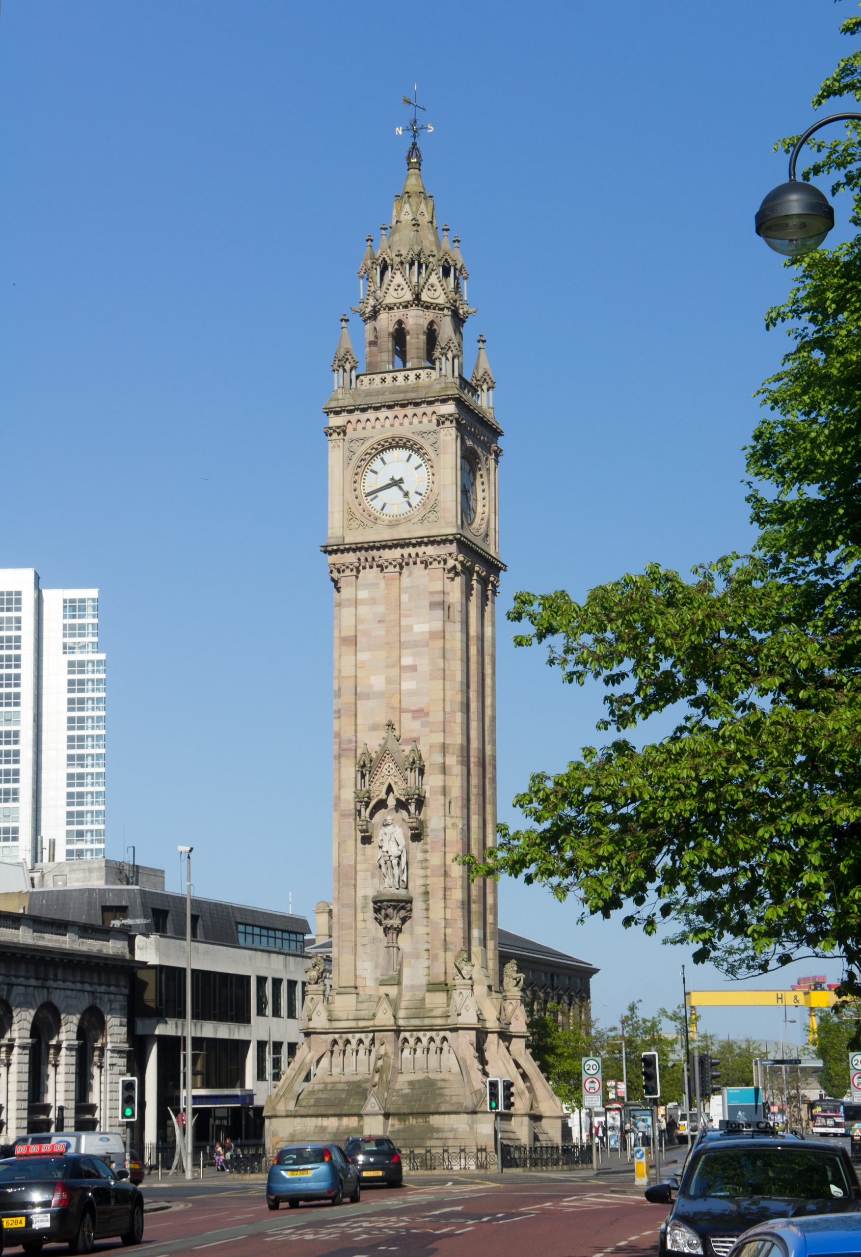 La Albert Memorial Clock Tower Tour penchée de Belfast Guide