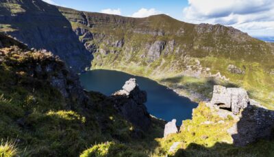 Le Coumshingaun lake - © Denis