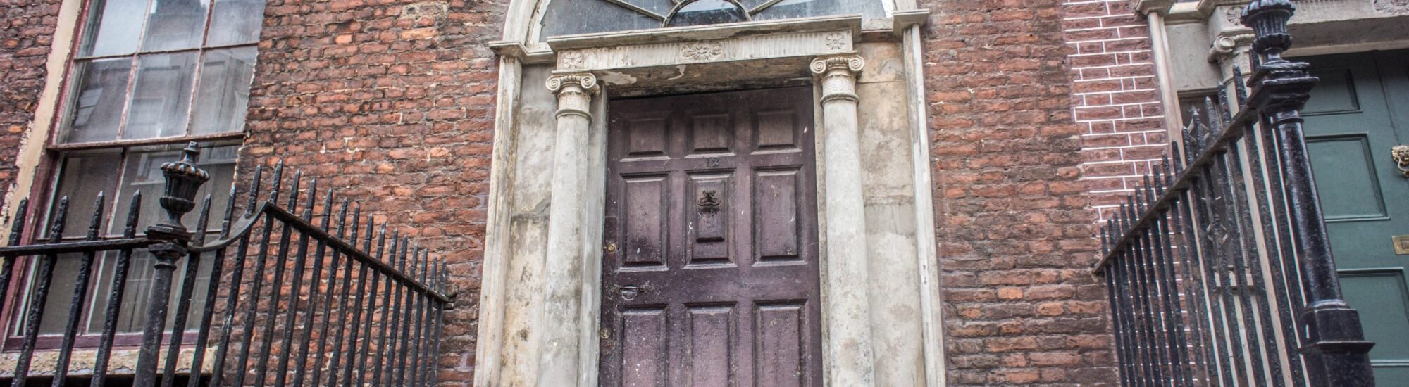 Une porte de la rue d'Henrietta Street - William Murphy - cc