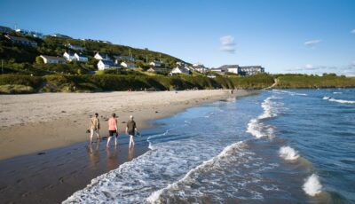 La Inchydoney beach - © Tourism Ireland