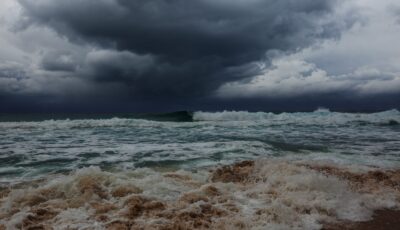 Une tempête près des côtes - Galyna_Andrushko