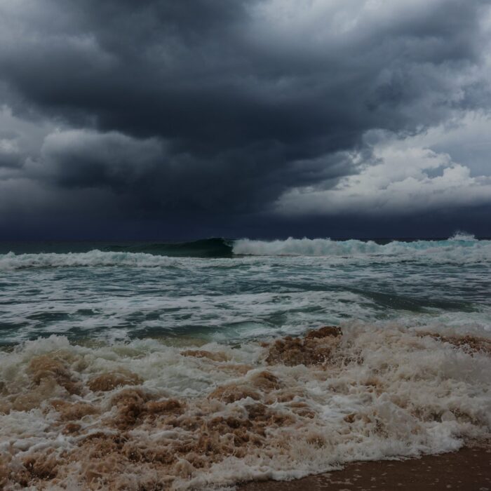 Une tempête près des côtes - Galyna_Andrushko