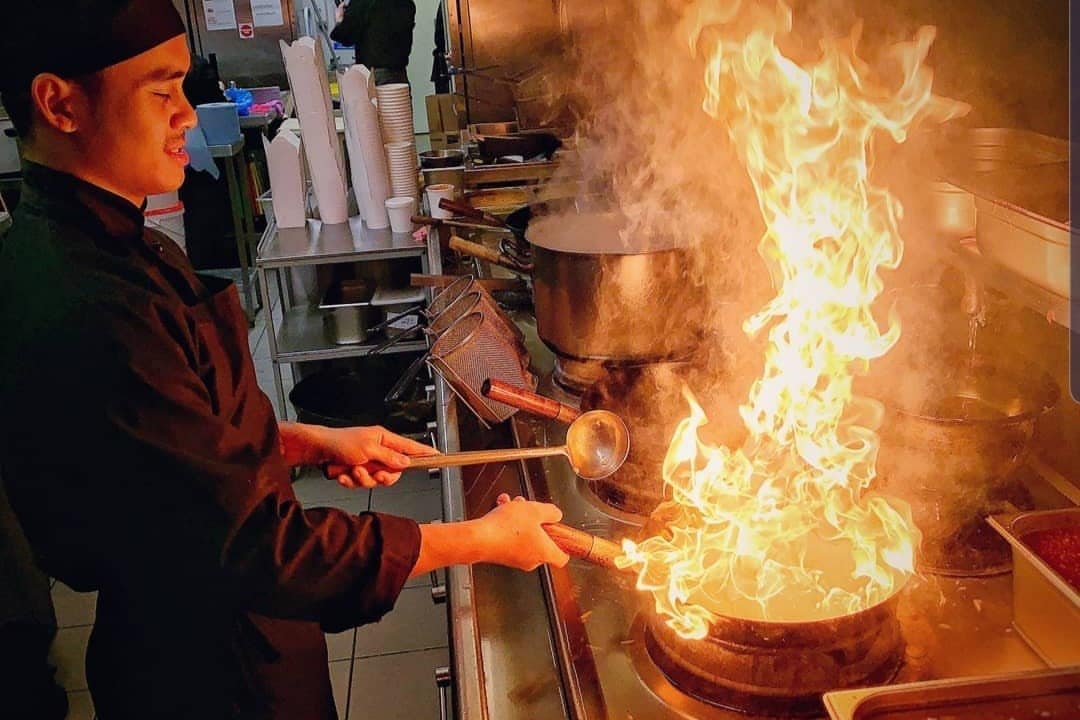 Le Neon Asian Street Food de Dublin • Guide