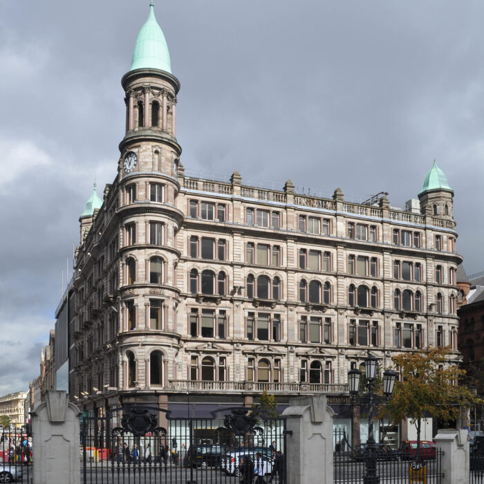 The Robinson & Cleaver building - Phil Beard - cc