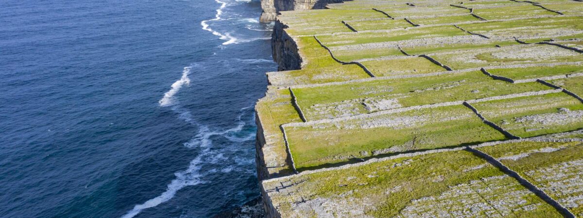 Les Falaises d'Inishmore (Cliffs of Aran) - © Failte Ireland/Tourism Ireland