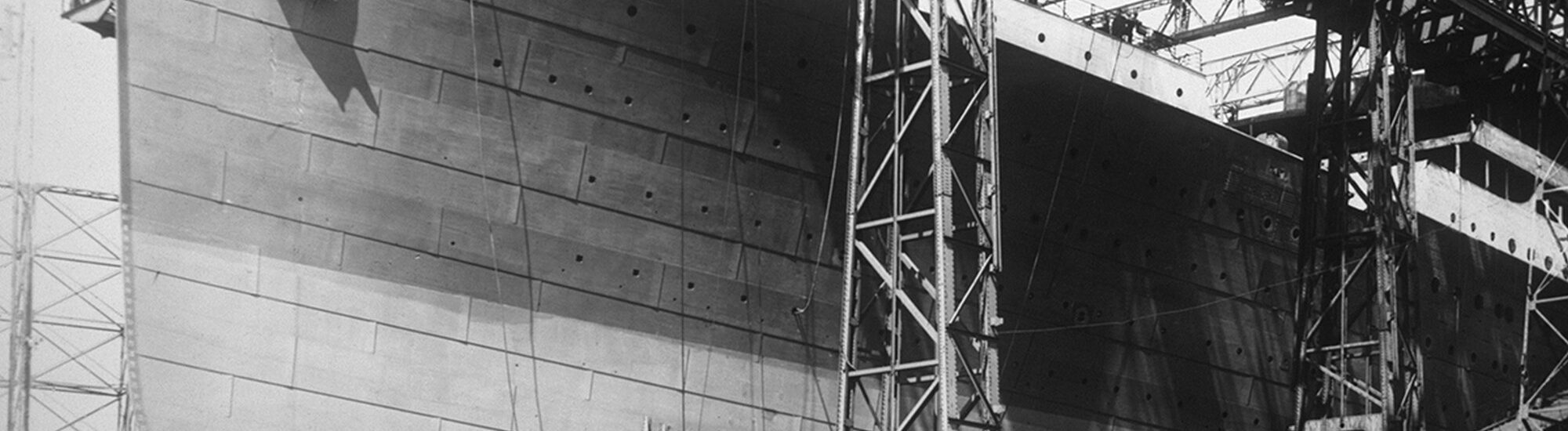 Le Titanic en construction - Domaine public