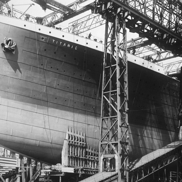 Le Titanic en construction - Domaine public