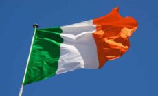 Le drapeau irlandais