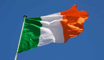 Le drapeau irlandais