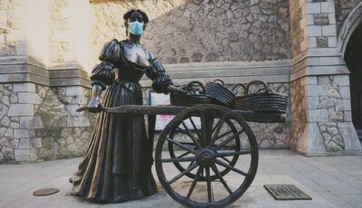 Molly Malone à Dublin est elle aussi masquée - Cityswift - cc