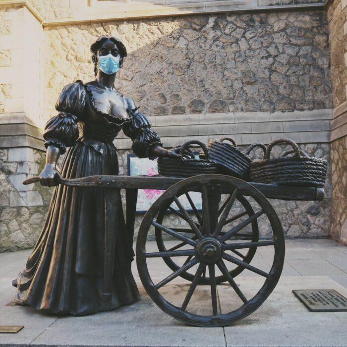 Molly Malone à Dublin est elle aussi masquée - Cityswift - cc