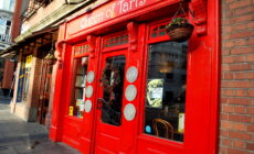 La devanture du Queen of Tarts - Laura LaRose - cc