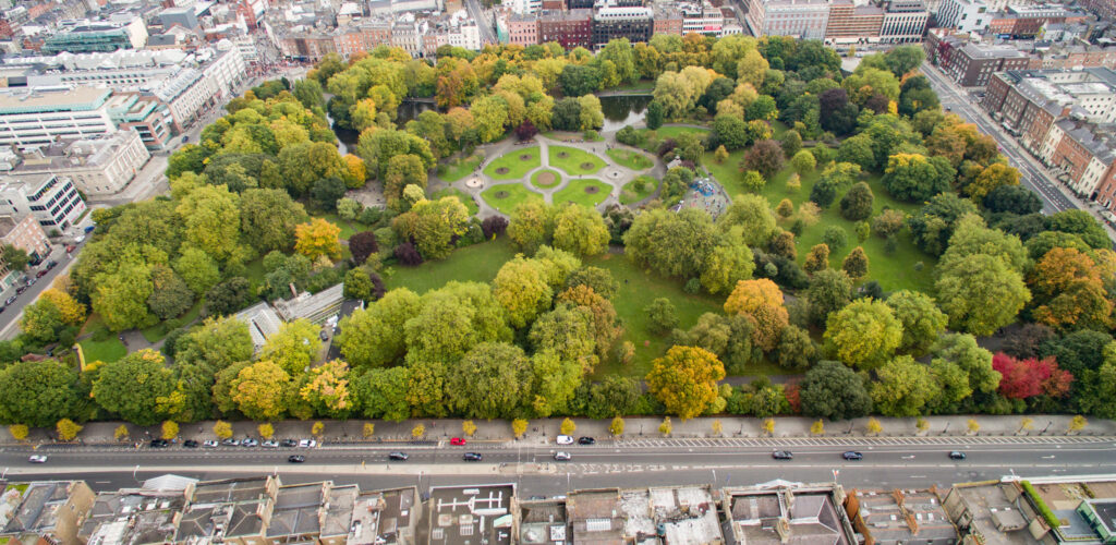 St Stephen's Green in Dublin - dronepicr - cc