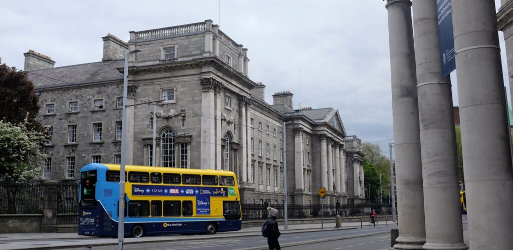 Une rue déserte de Dublin à cause du confinement - Simon - cc