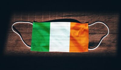 Un masque aux couleurs de l'Irlande - © kovop58