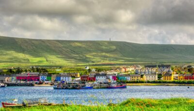 Portmagee and its colorful houses - © Michael