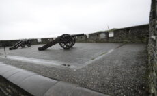The church bastion à Derry - dandelionsniffer - cc
