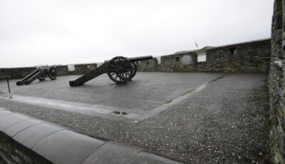 The church bastion à Derry - dandelionsniffer - cc