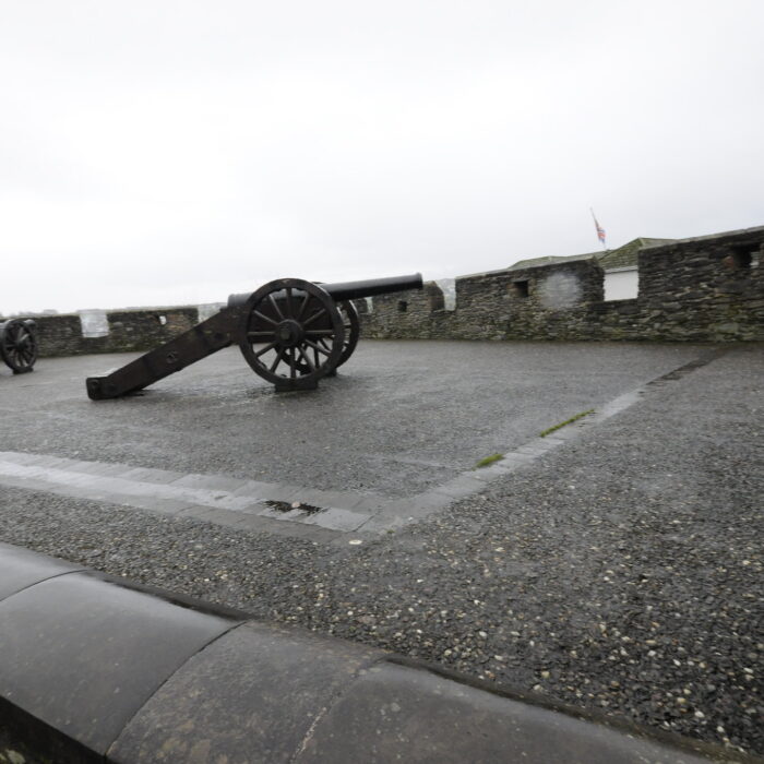 The church bastion à Derry - dandelionsniffer - cc