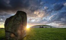 Newgrange - Brian Morrison - © Tourism Ireland