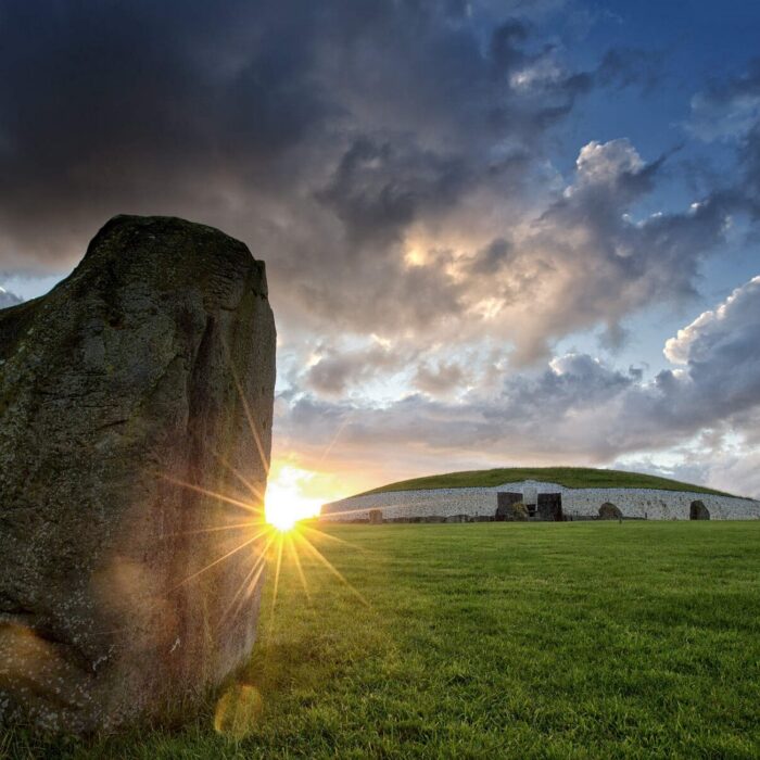 Newgrange - Brian Morrison - © Tourism Ireland