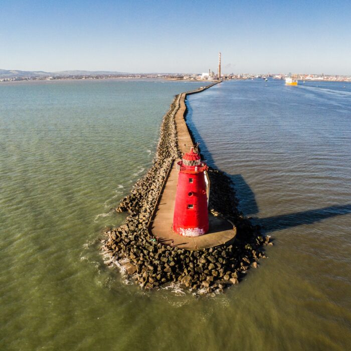 The Great South Wall et le phare de Poolbeg - © Giovanni